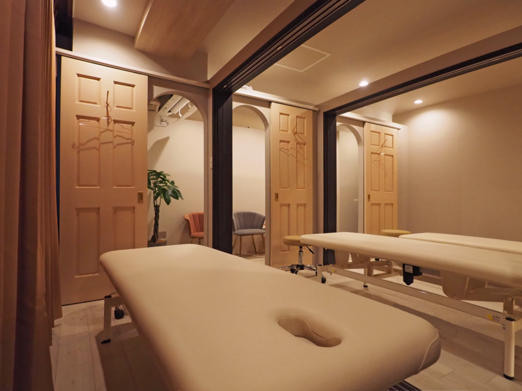 鍼灸スペースのデザイン｜静けさを感じる施術空間