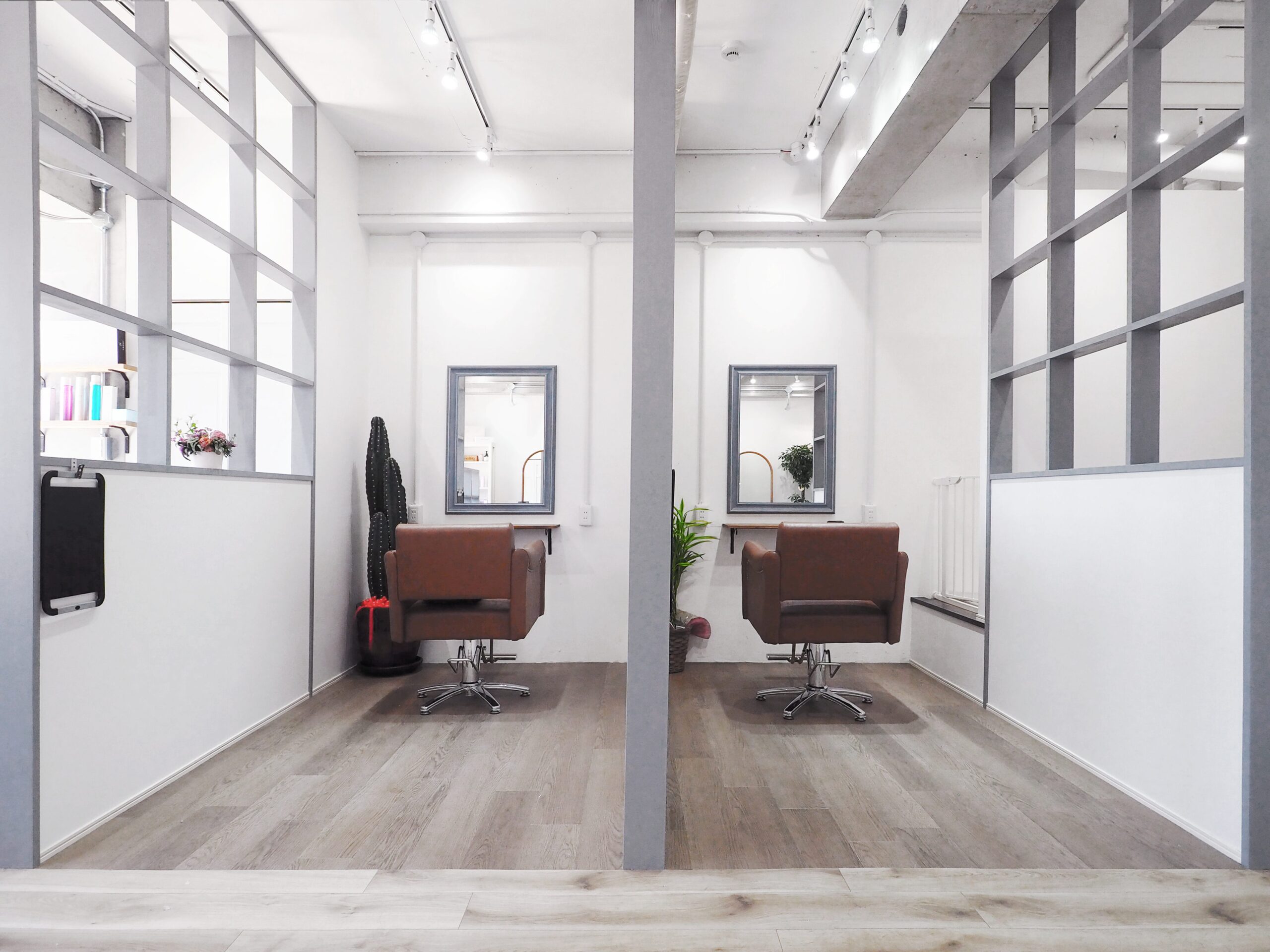 美容室の個室デザイン｜落ち着いた雰囲気のプライベート空間