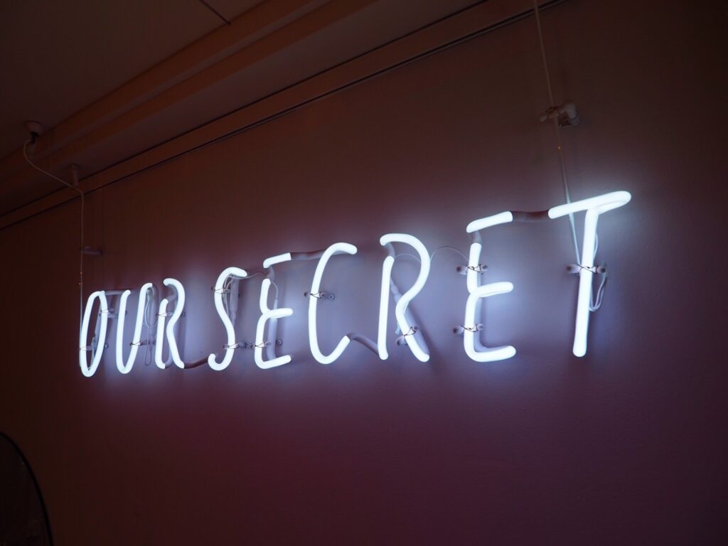 ネオンサインのディテール｜空間にアクセントを加えるデザイン